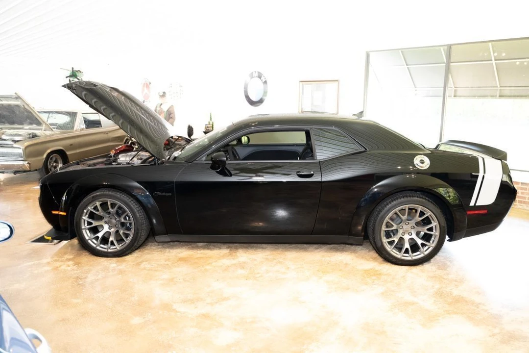 2023 Dodge Challenger SRT Hellcat 3rd Gen - Image 18 of 31
