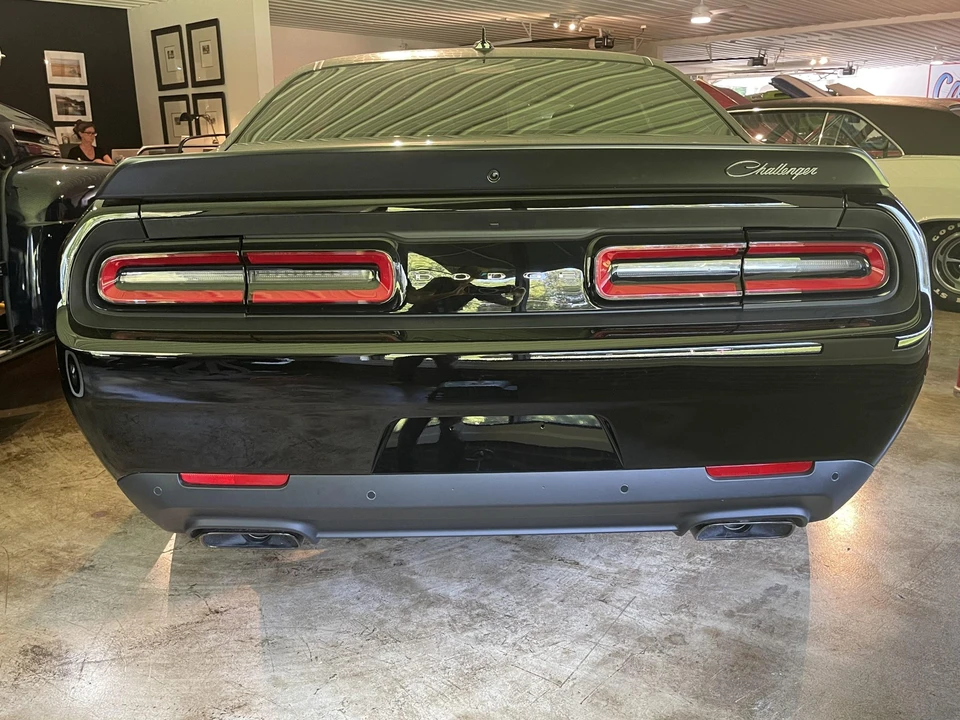 2023 Dodge Challenger SRT Hellcat 3rd Gen - Image 14 of 31