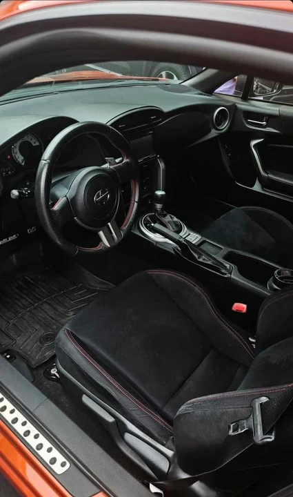 Scion FR-S - Image 5 of 8