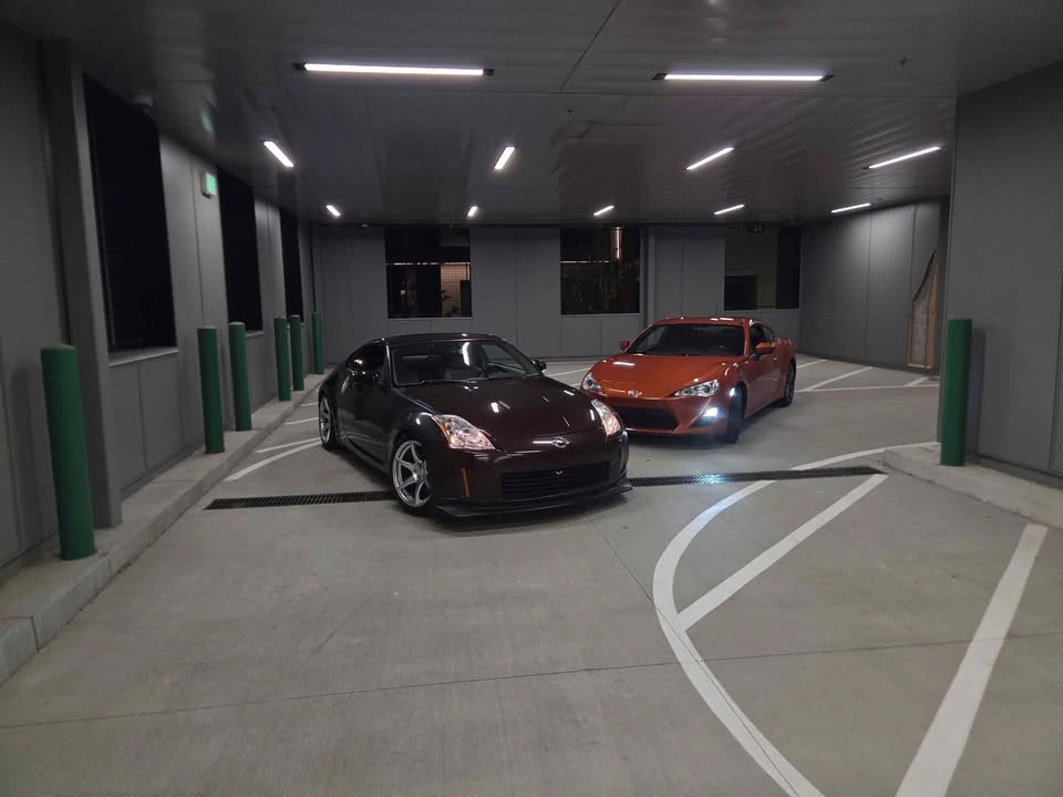 Scion FR-S - Image 7 of 8
