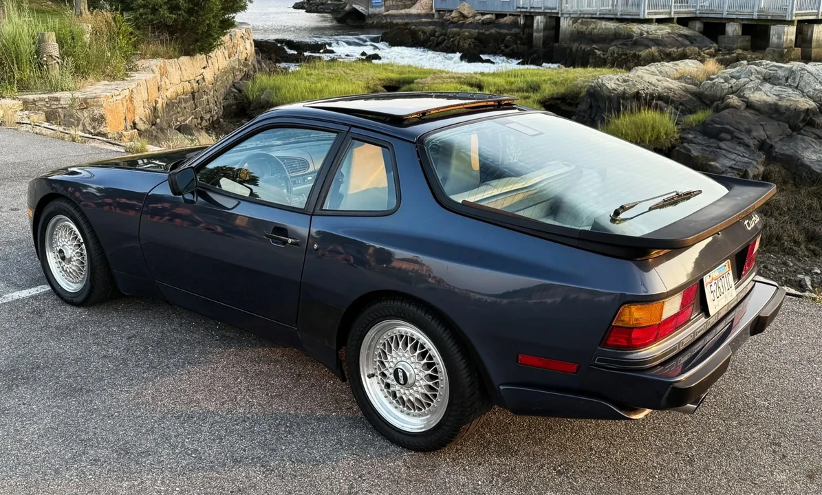 1987 Porsche 944 Turbo - Image 25 of 31