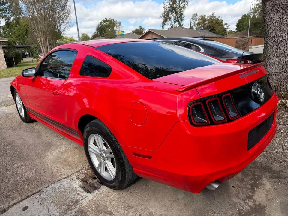 2013 Ford S197 Mustang - Image 3 of 8