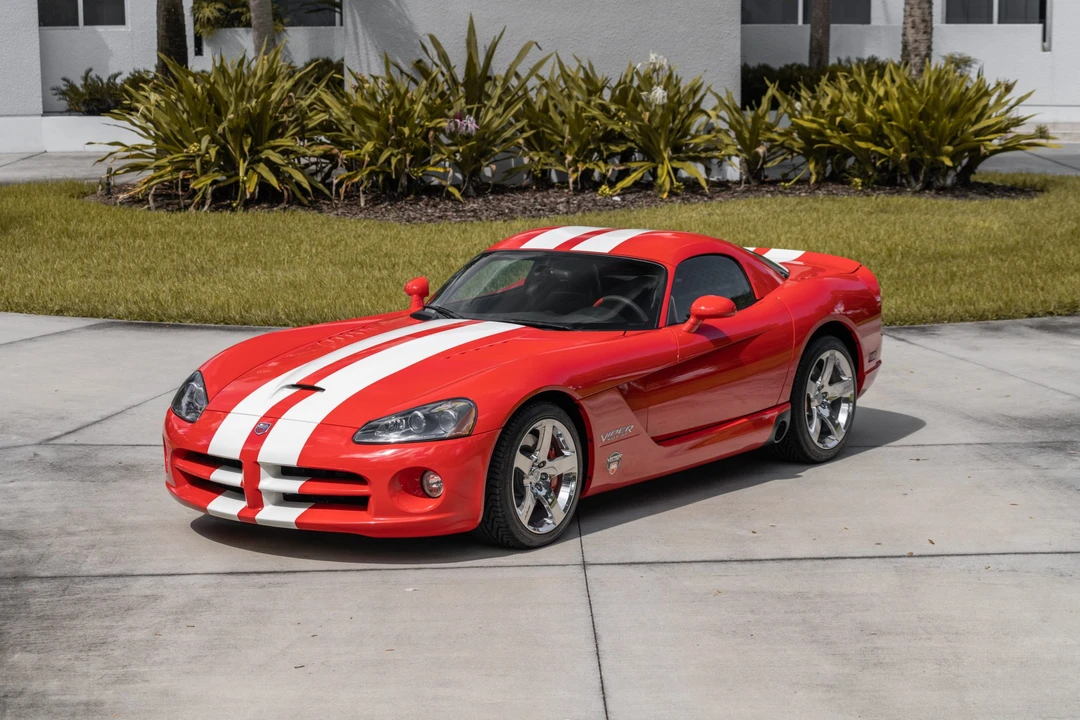2006 Dodge Viper 3rd Gen - Image 2 of 31