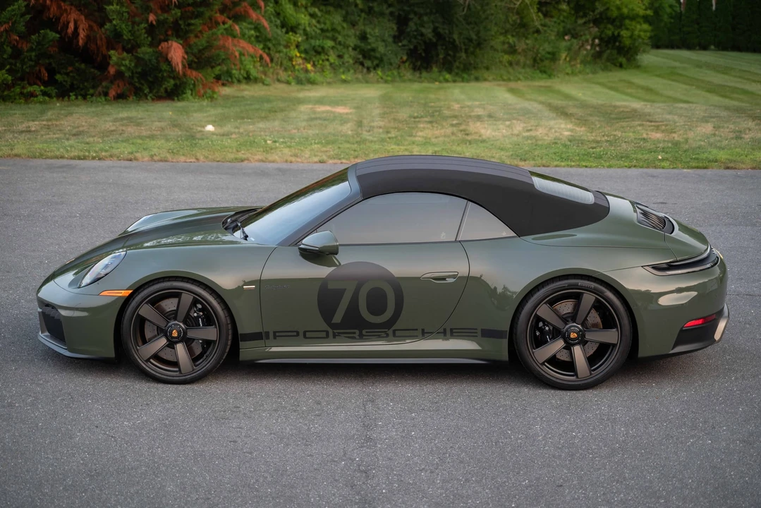 2026 Porsche 992 Carrera GTS - Image 4 of 31
