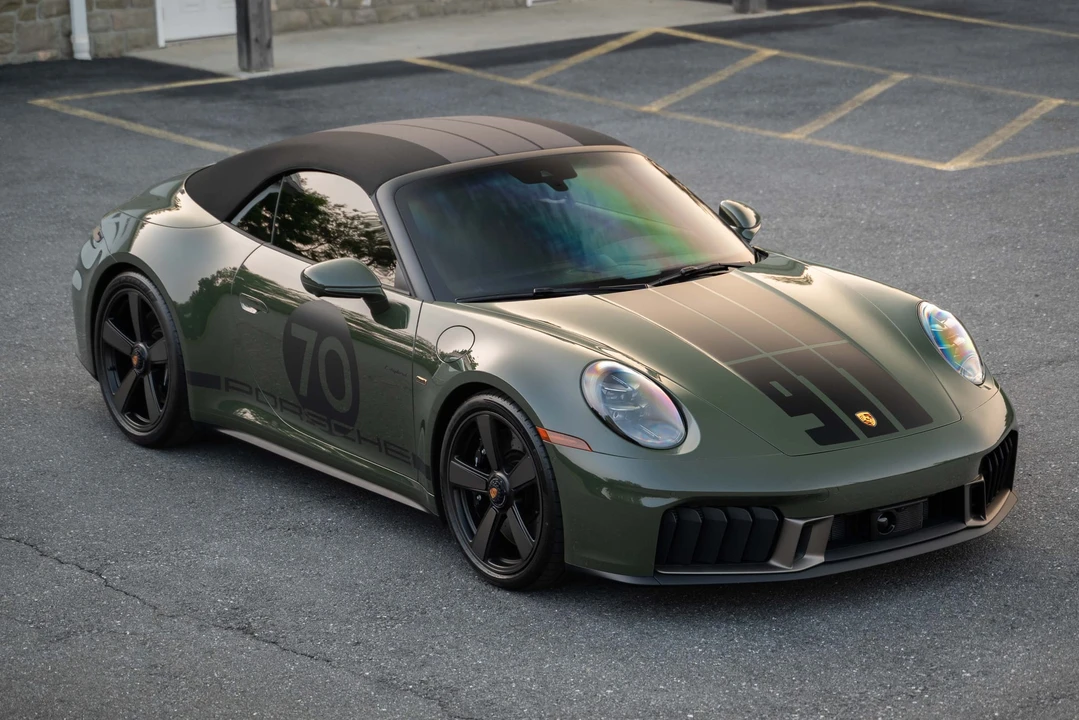 2026 Porsche 992 Carrera GTS - Image 9 of 31