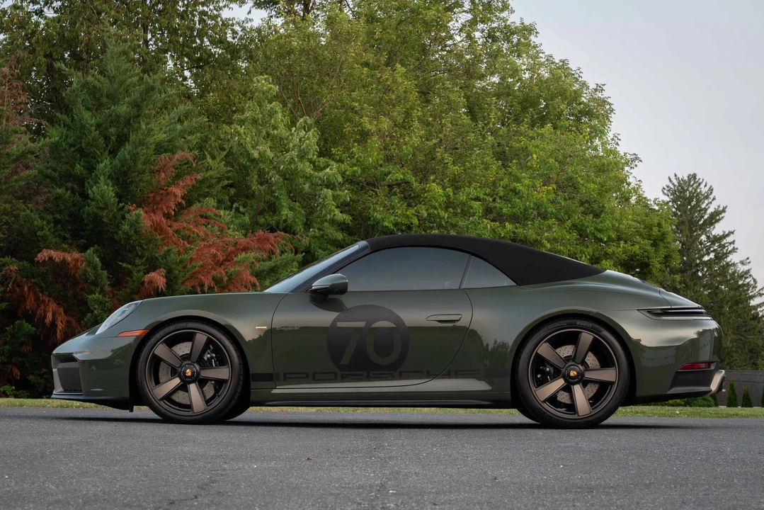 2026 Porsche 992 Carrera GTS - Image 12 of 31