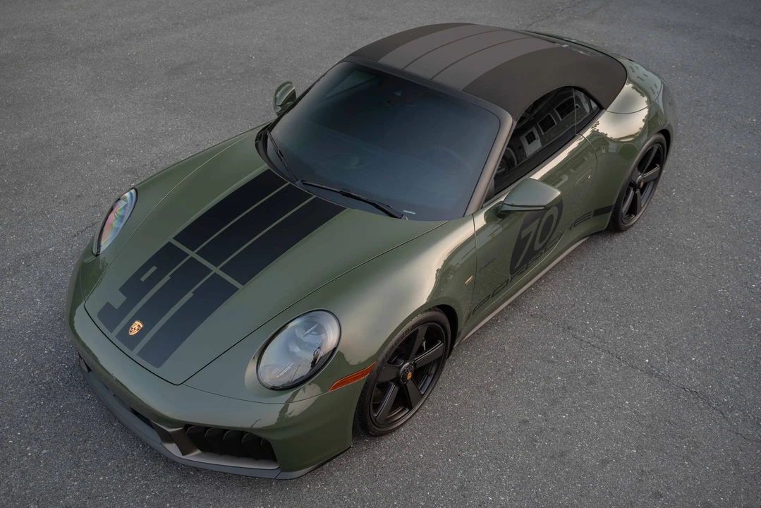 2026 Porsche 992 Carrera GTS - Image 19 of 31