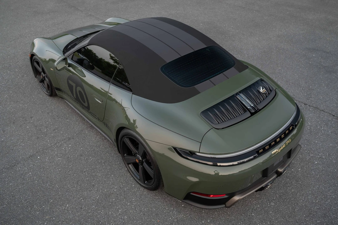 2026 Porsche 992 Carrera GTS - Image 22 of 31