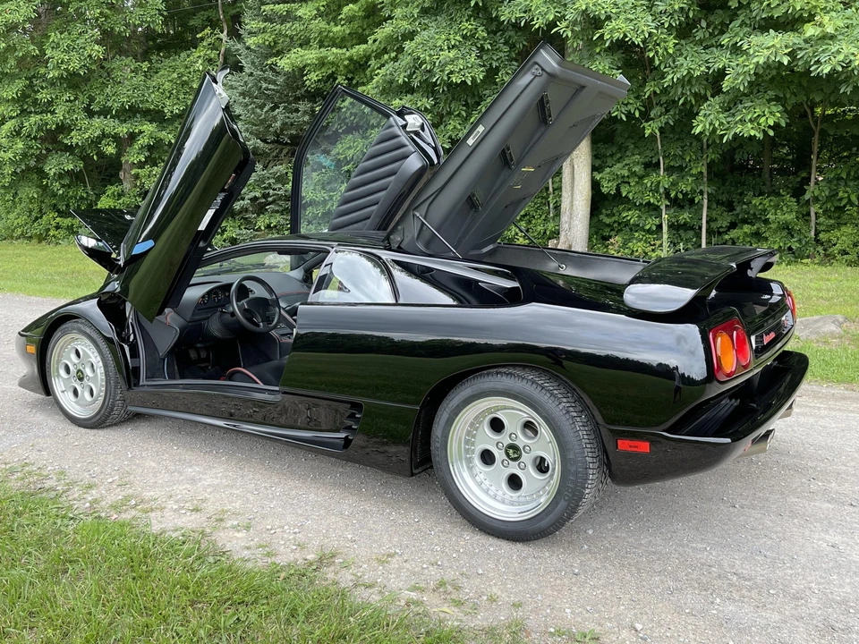 1994 Lamborghini Diablo VT - Image 9 of 31