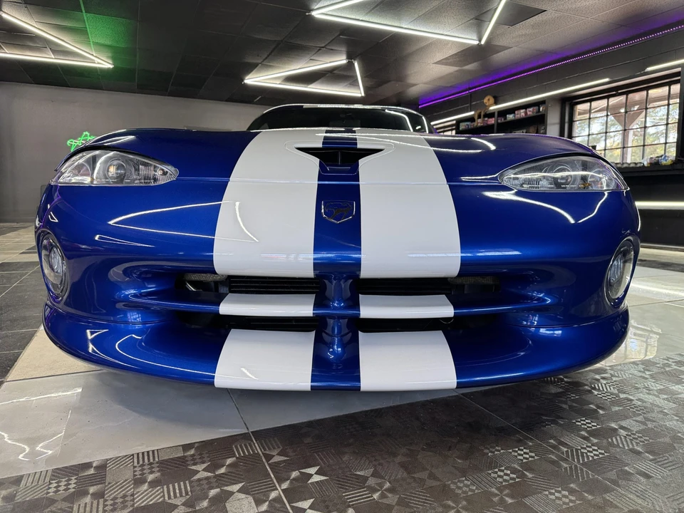 1996 Dodge Viper GTS 2nd Gen - Image 11 of 31