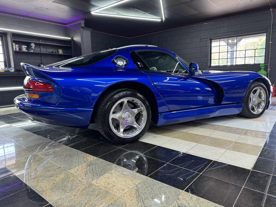 1996 Dodge Viper GTS 2nd Gen - Image 19 of 31