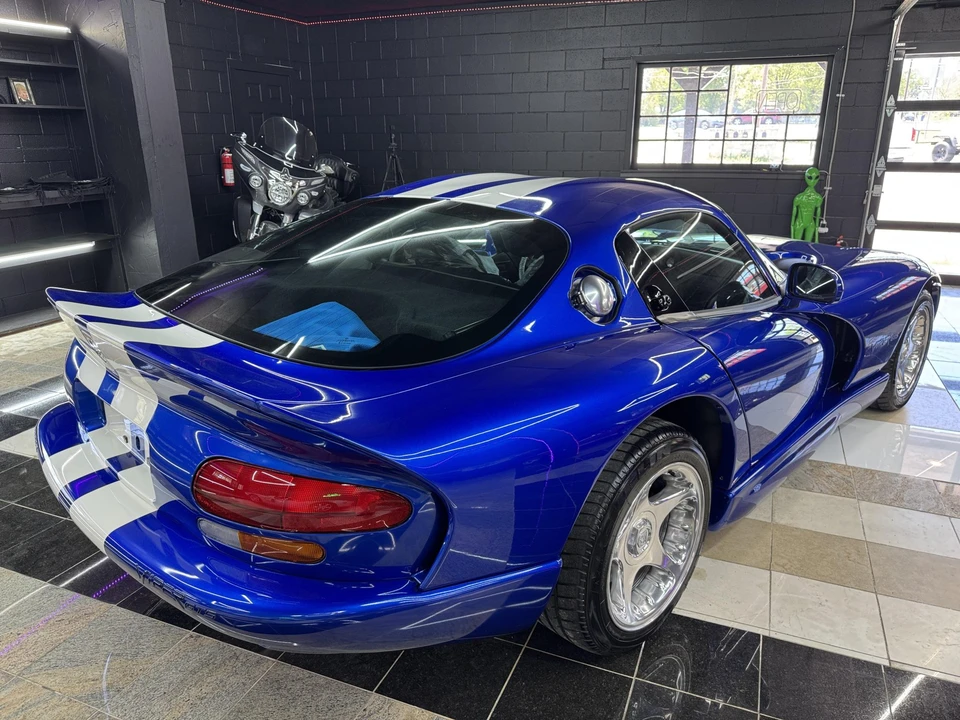 1996 Dodge Viper GTS 2nd Gen - Image 22 of 31