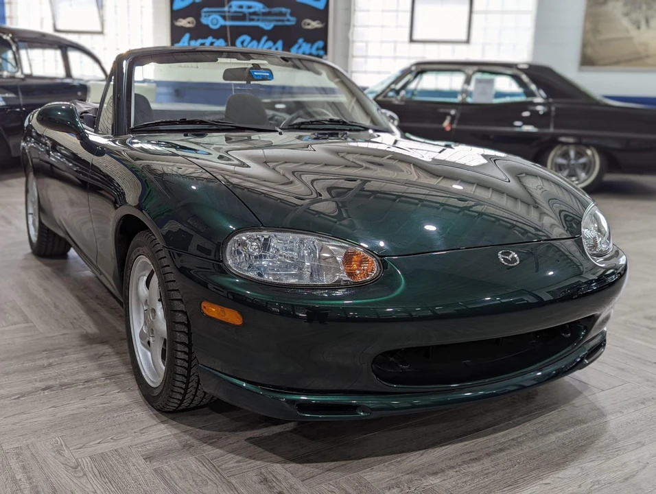1999 Mazda NB MX-5 Miata - Image 2 of 31