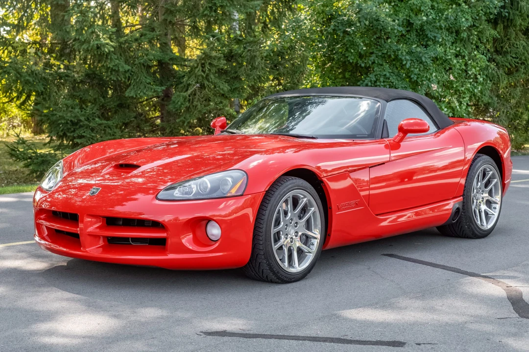 2003 Dodge Viper 3rd Gen - Image 2 of 31