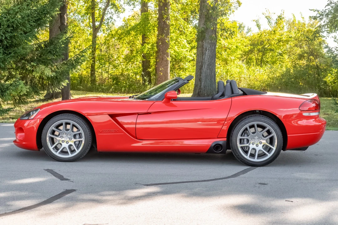 2003 Dodge Viper 3rd Gen - Image 11 of 31