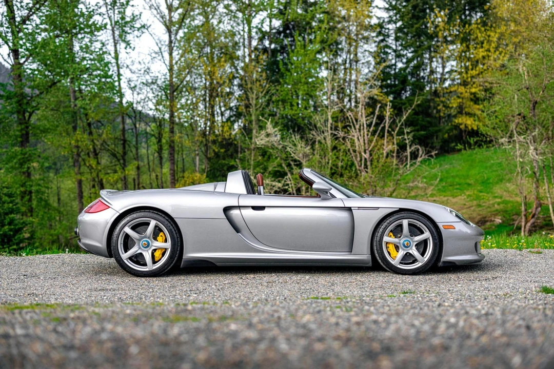 2004 Porsche Carrera GT - Image 2 of 31