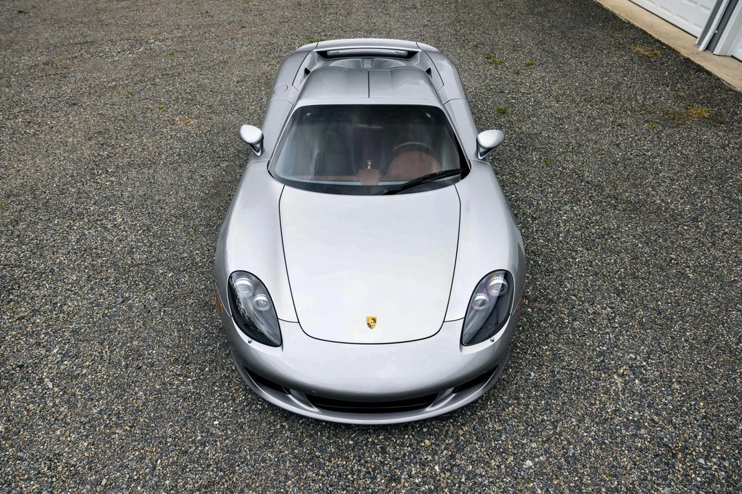 2004 Porsche Carrera GT - Image 11 of 31