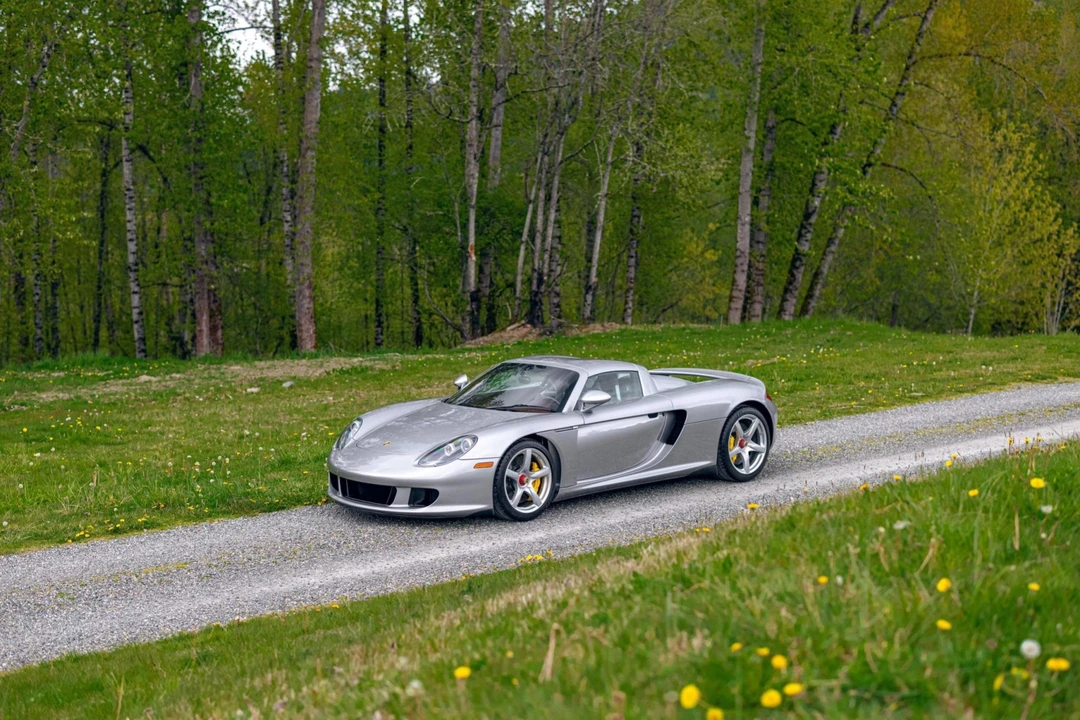 2004 Porsche Carrera GT - Image 13 of 31