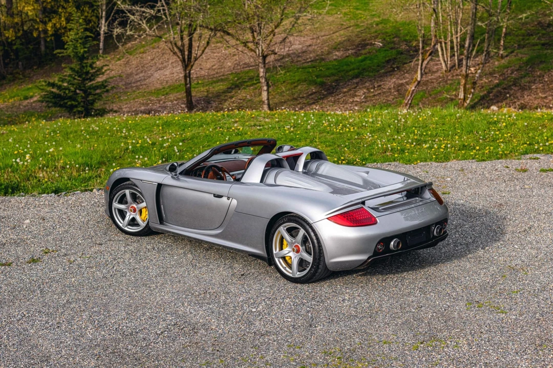 2004 Porsche Carrera GT - Image 22 of 31
