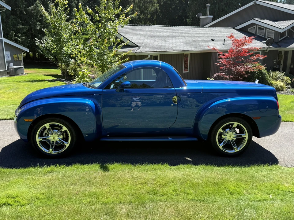2006 Chevrolet SSR - Image 10 of 31
