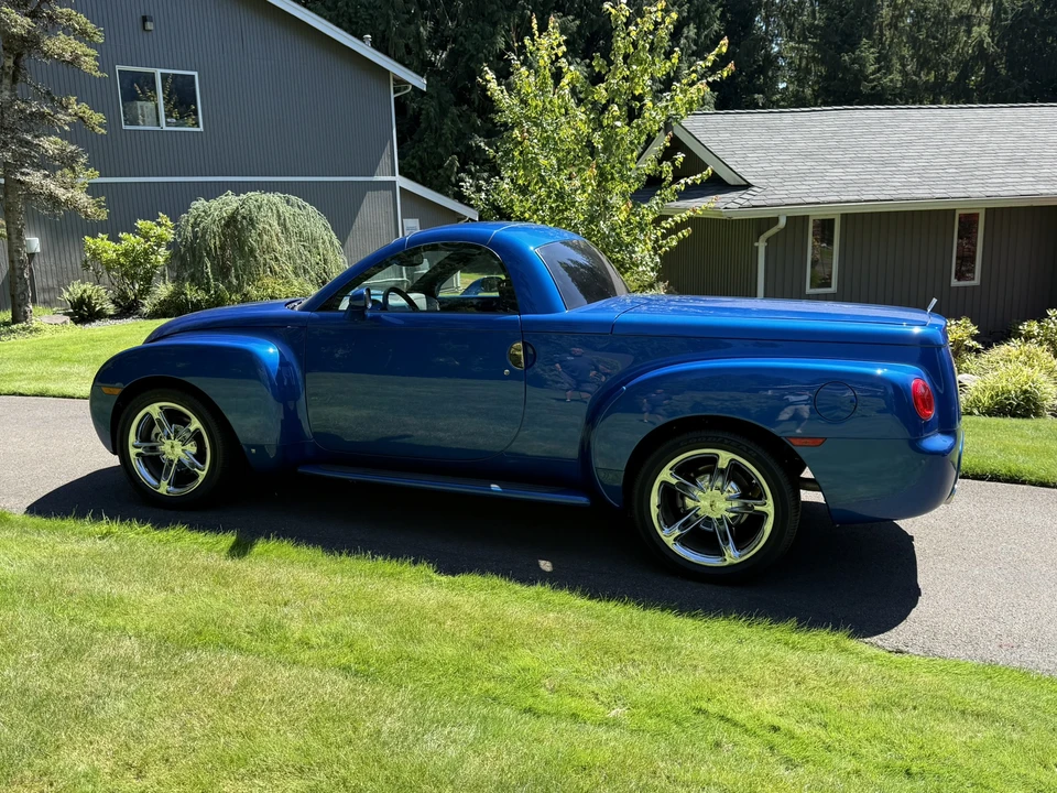 2006 Chevrolet SSR - Image 11 of 31