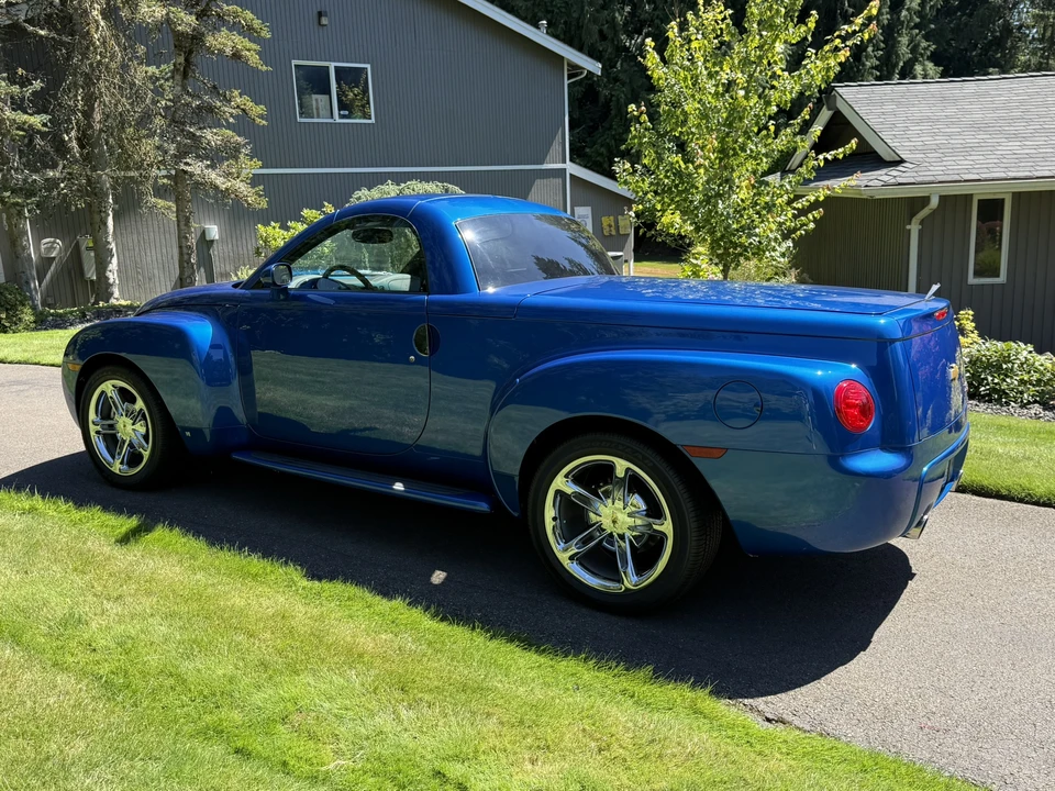 2006 Chevrolet SSR - Image 12 of 31