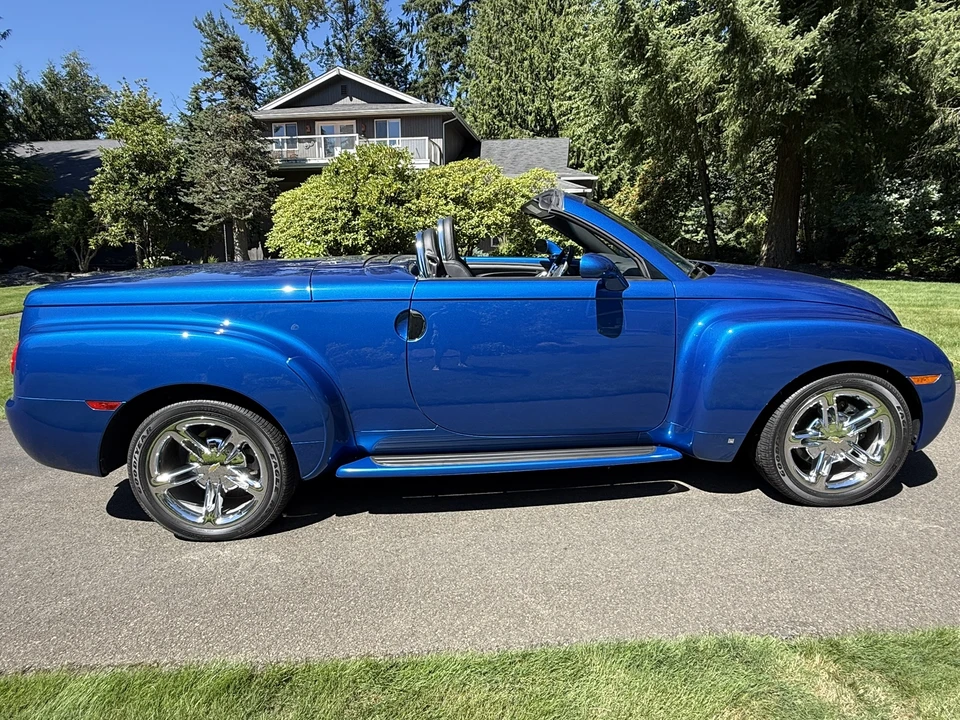2006 Chevrolet SSR - Image 27 of 31