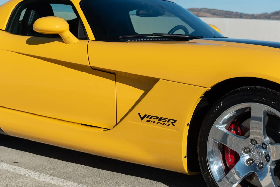 2006 Dodge Viper 3rd Gen - Image 20 of 31