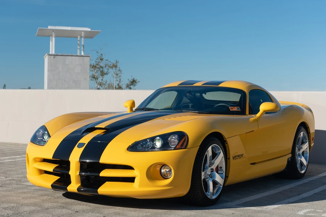 2006 Dodge Viper 3rd Gen - Image 2 of 31