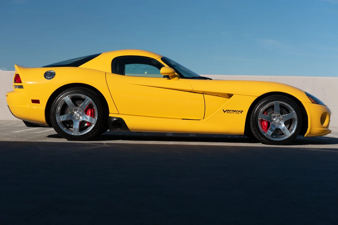 2006 Dodge Viper 3rd Gen - Image 7 of 31