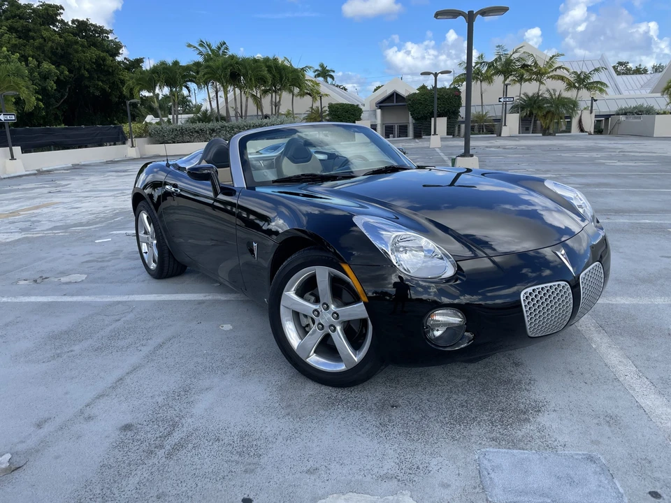 2006 Pontiac Solstice - Image 2 of 31