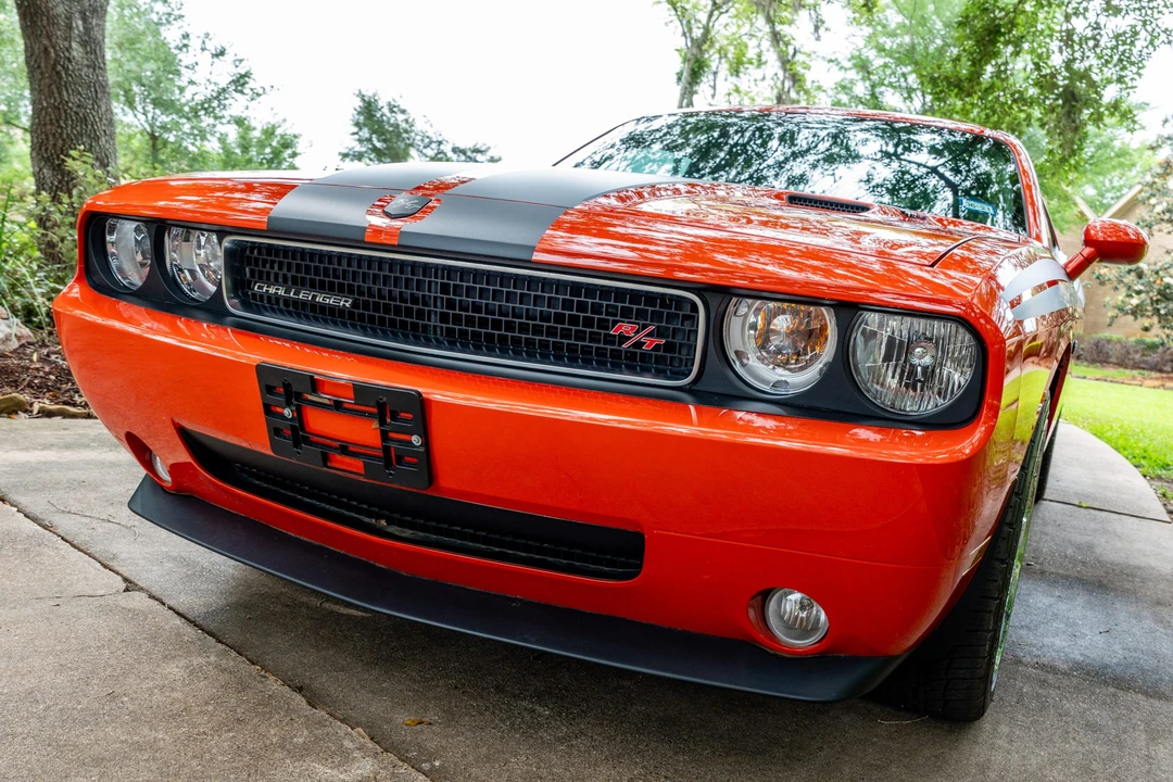 2010 Dodge Challenger 3rd Gen - Image 14 of 31