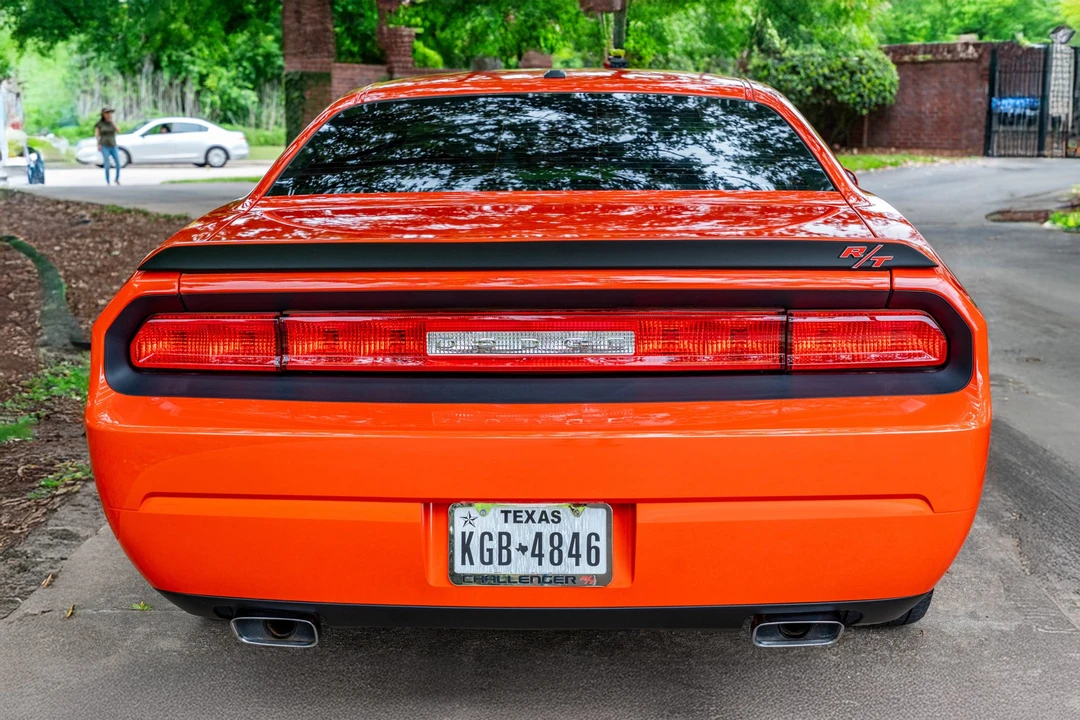 2010 Dodge Challenger 3rd Gen - Image 10 of 31