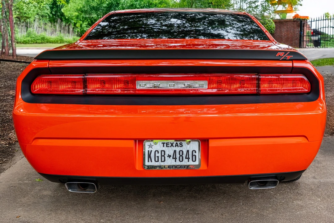 2010 Dodge Challenger 3rd Gen - Image 11 of 31