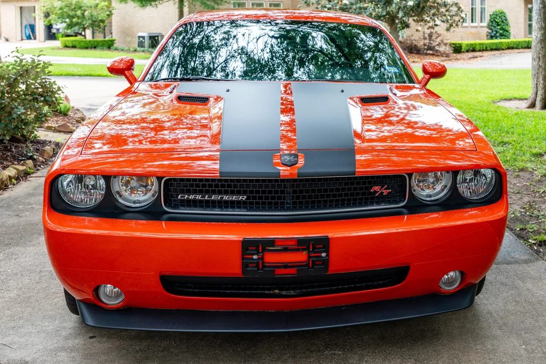 2010 Dodge Challenger 3rd Gen - Image 5 of 31