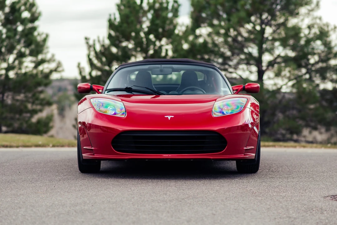 2011 Tesla Roadster - Image 5 of 31