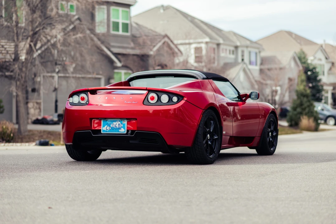 2011 Tesla Roadster - Image 21 of 31