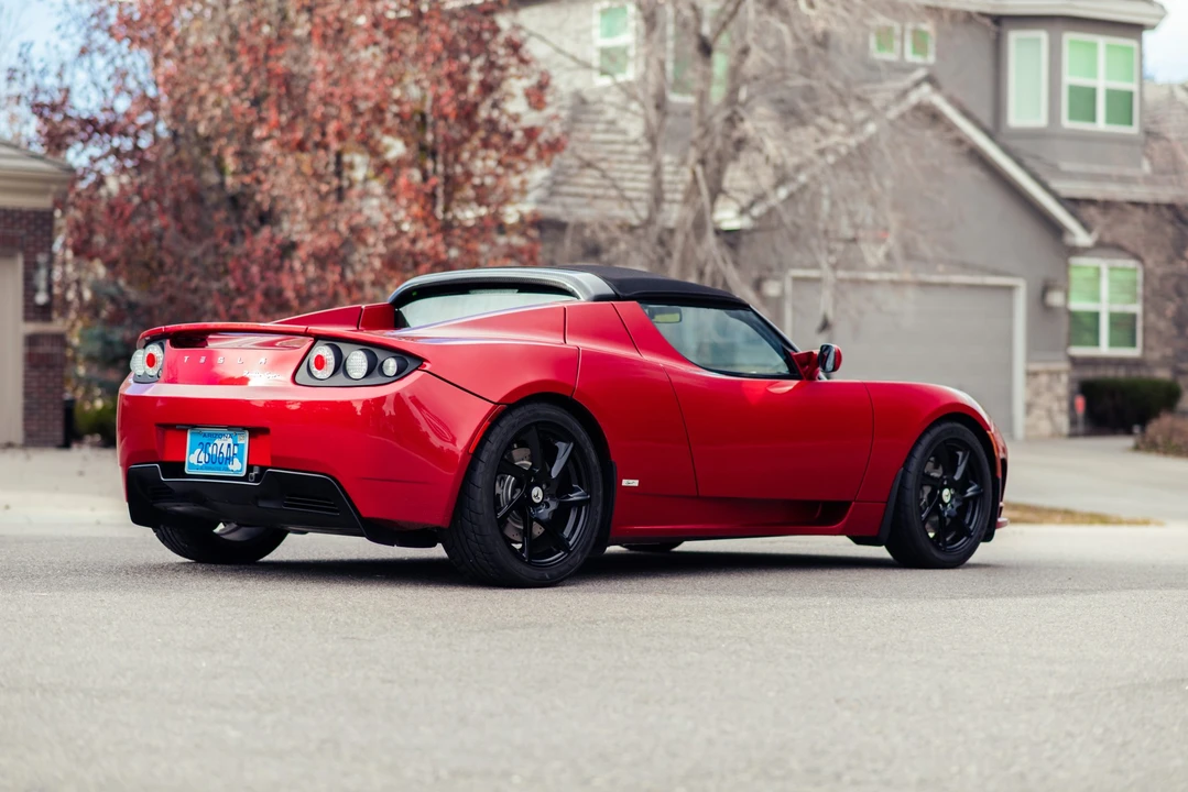 2011 Tesla Roadster - Image 22 of 31