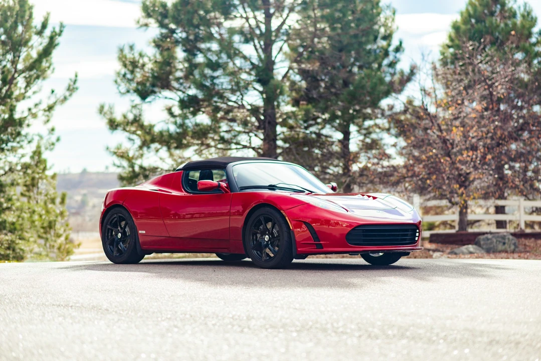 2011 Tesla Roadster - Image 3 of 31