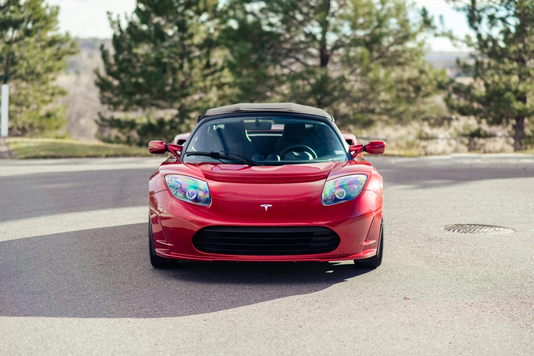 2011 Tesla Roadster - Image 6 of 31