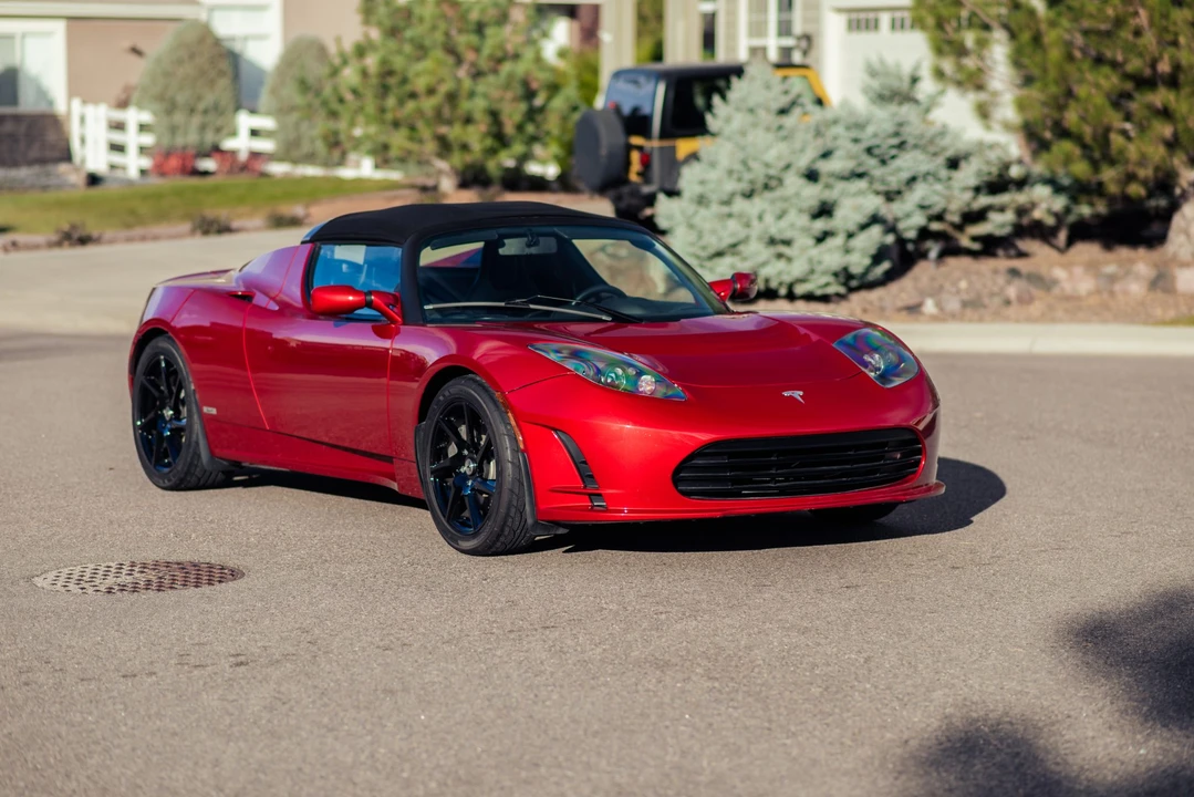 2011 Tesla Roadster - Image 26 of 31