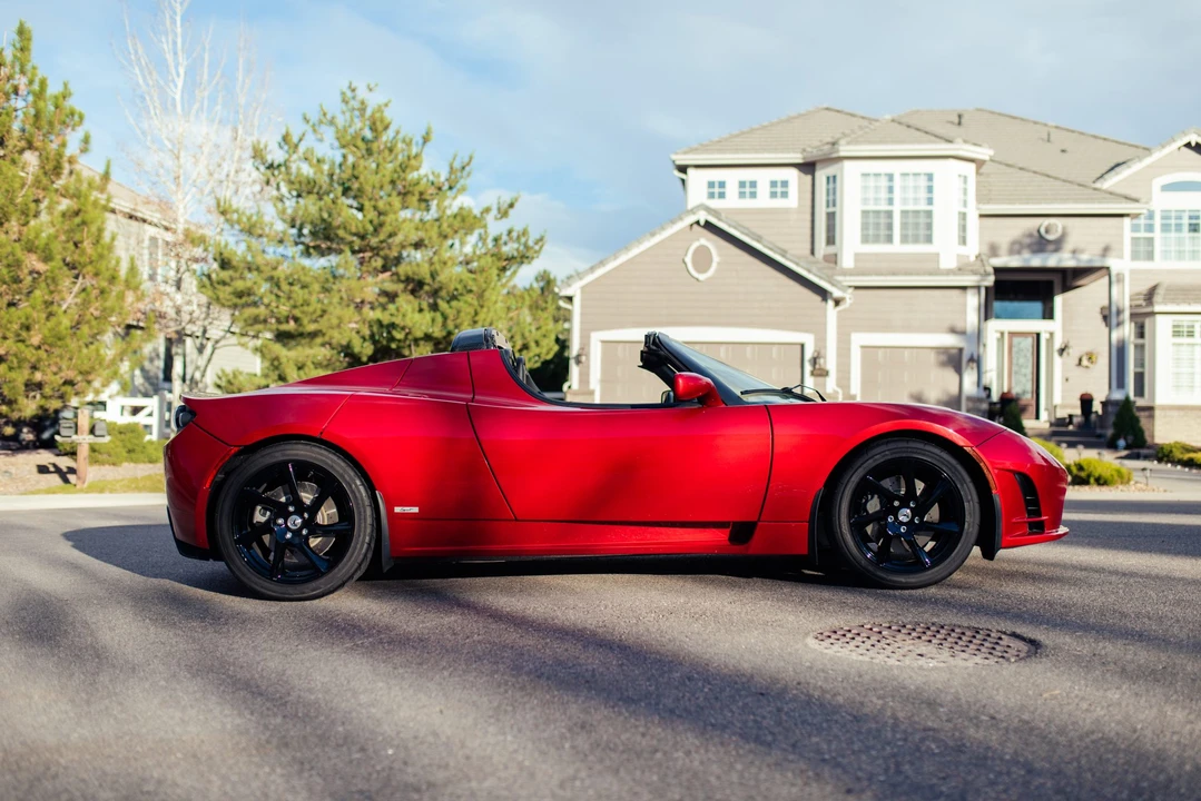 2011 Tesla Roadster - Image 23 of 31