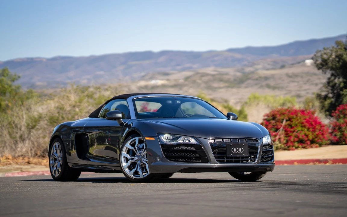 2012 Audi 42 R8 - Image 9 of 31