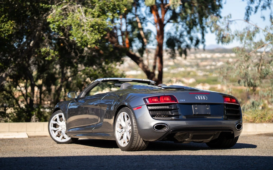 2012 Audi 42 R8 - Image 6 of 31