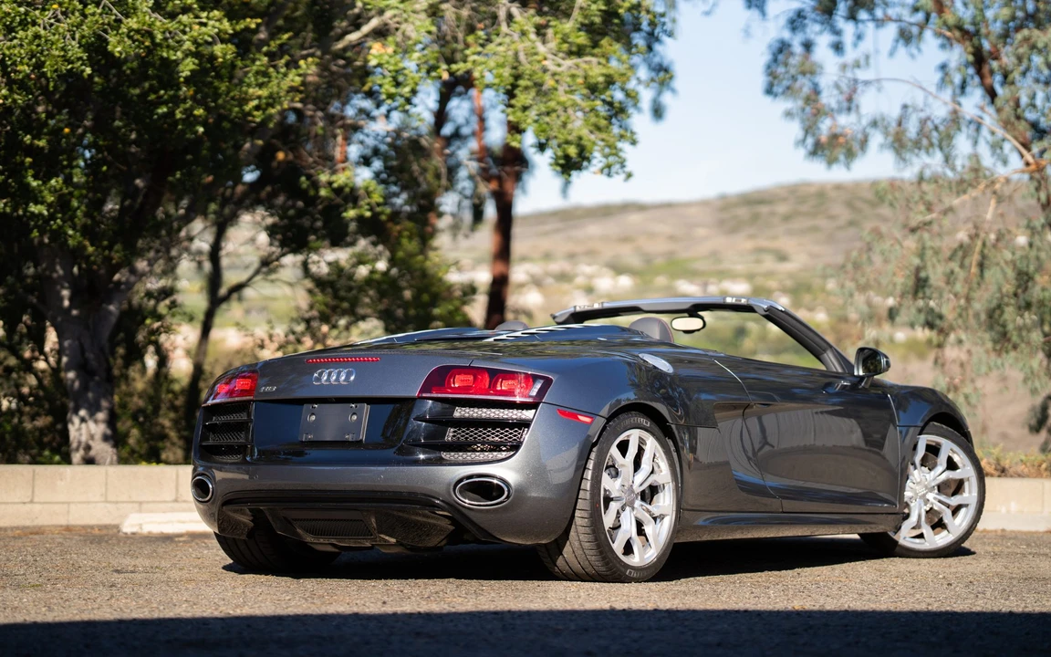 2012 Audi 42 R8 - Image 7 of 31