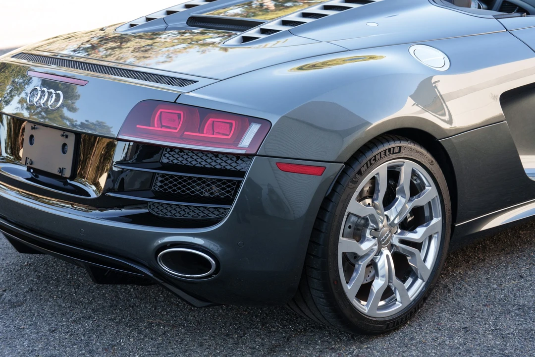2012 Audi 42 R8 - Image 29 of 31