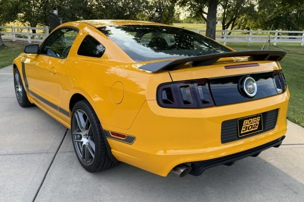 2013 Ford S197 Mustang - Image 2 of 7