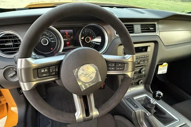 2013 Ford S197 Mustang - Image 5 of 7