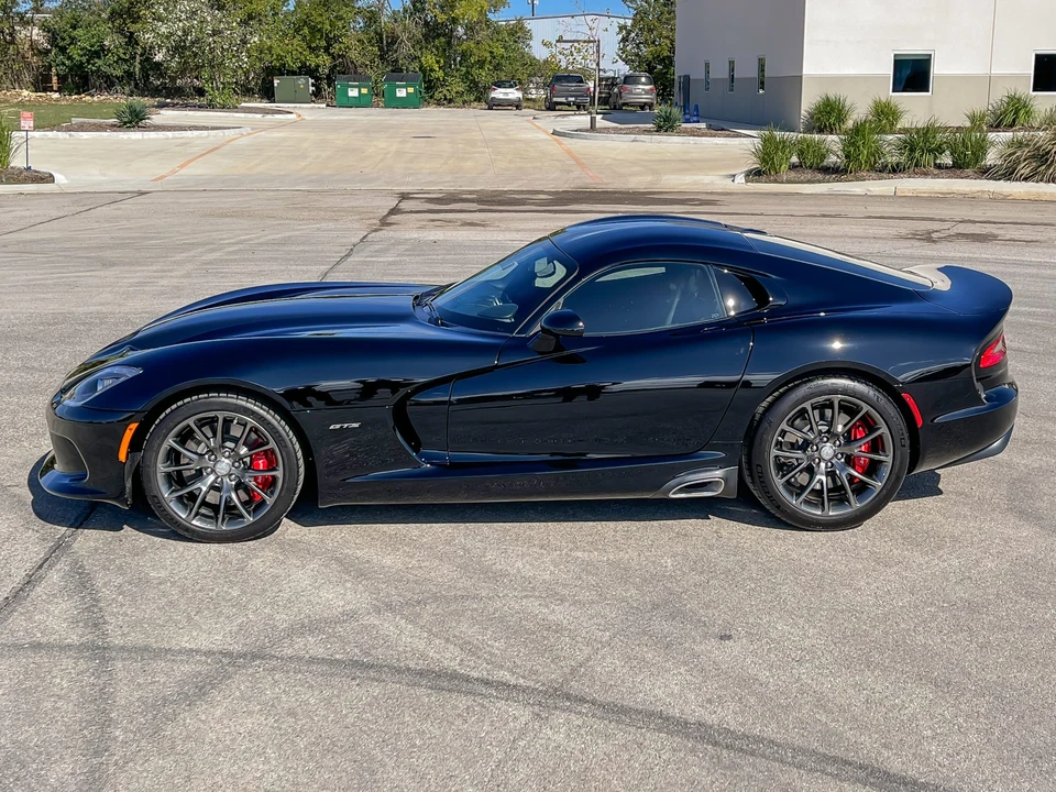 2013 Dodge Viper 5th Gen - Image 5 of 31
