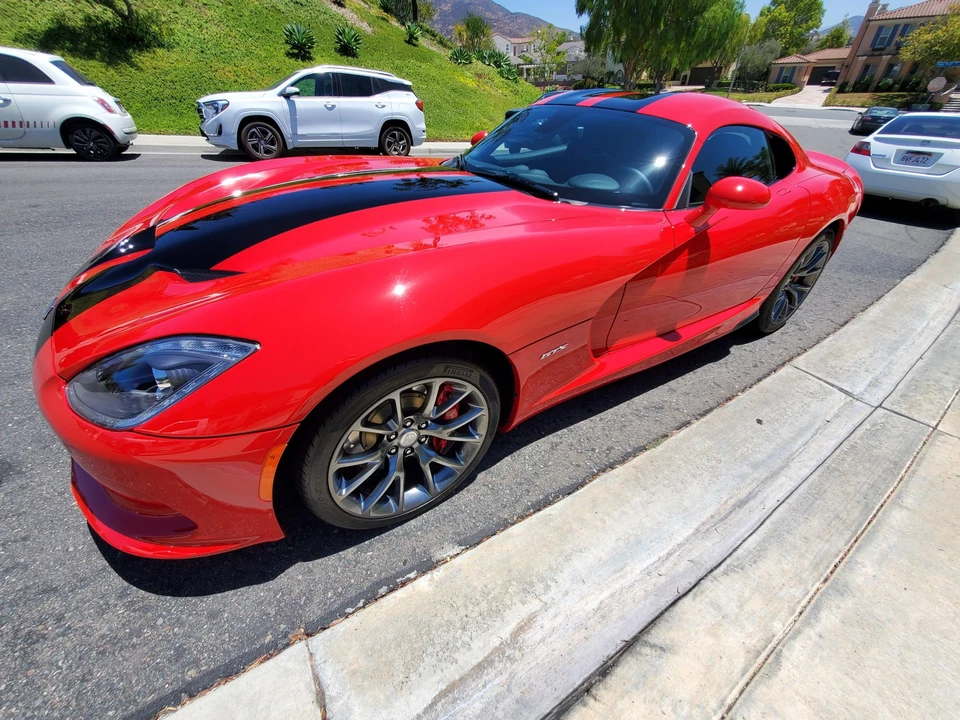 2014 Dodge Viper 5th Gen - Image 2 of 31